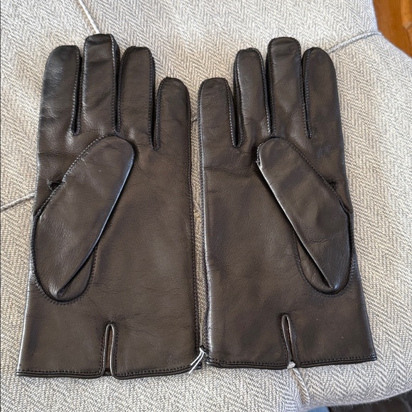 Portolano Vented Cashmere Lined Black Leather Gloves